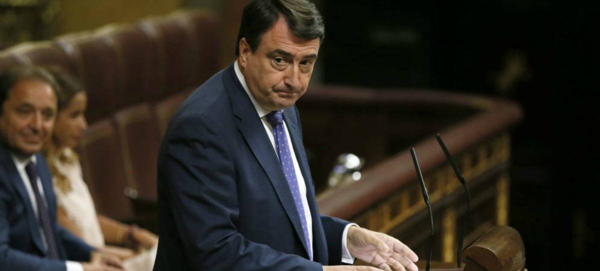 “El PNV quiere que le cedan las infraestructuras para pagar ellos las pensiones”