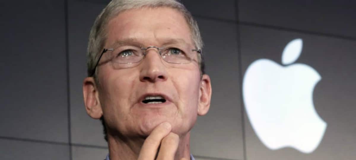Apple arremete contra Facebook