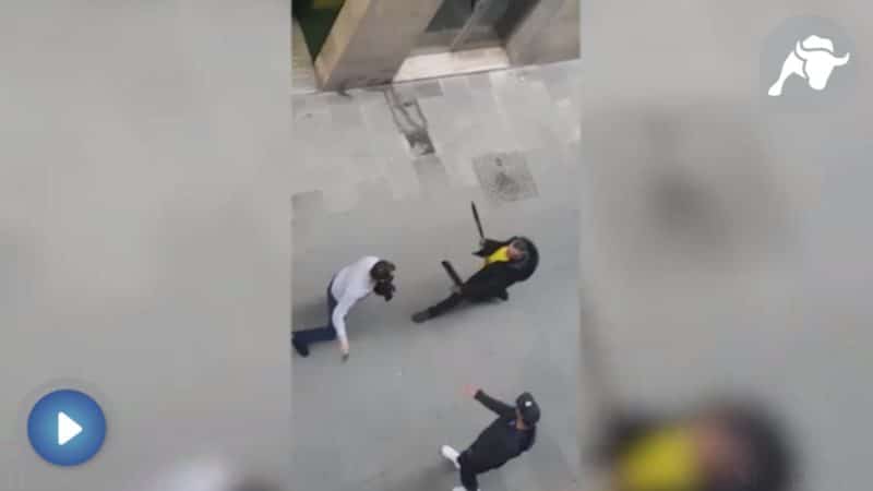 Dos magrebíes pelean con cuchillos y machetes en la Barcelona de Ada Colau