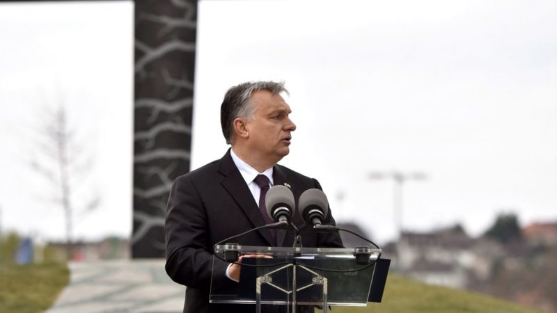 Orbán: 'Polonia y Hungría defienden una Europa nacional y cristiana'