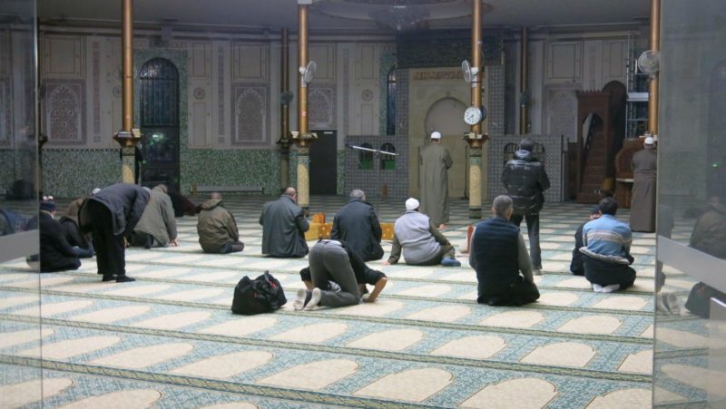 Manual de los imanes en Bélgica: de la yihad armada a ejecutar a homosexuales