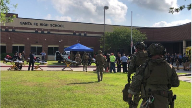 Diez muertos en un tiroteo en una escuela de secundaria de Texas
