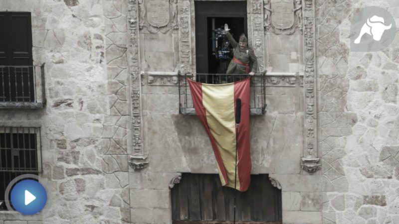 La sorpresa de unos turistas tras los gritos a Franco en Salamanca