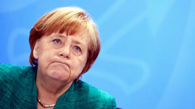 Los alemanes reclaman una reforma de la política de asilo a Merkel
