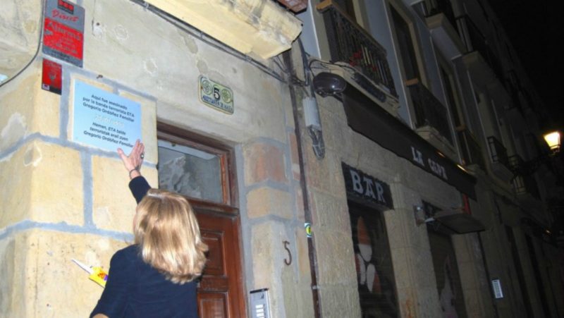 Covite exige a San Sebastián que recuerde con placas a las víctimas de ETA