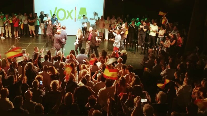 Acto de presentación de la coalición VOX-ACTÚA BALEARES en Palma de Mallorca.