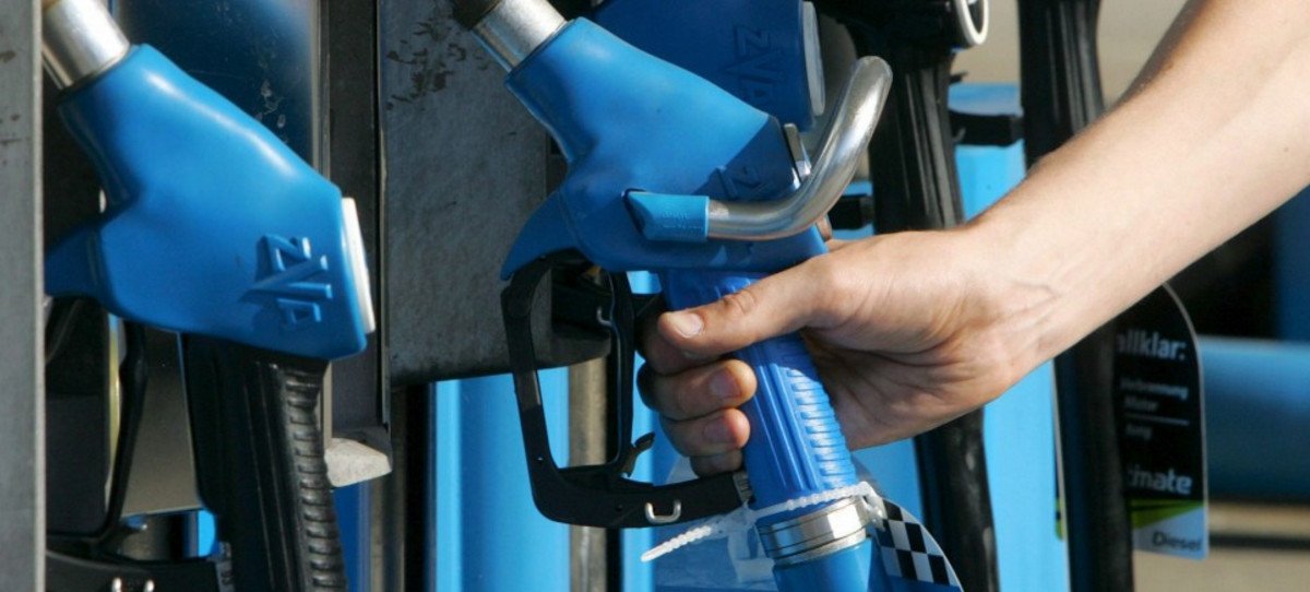 El precio de la gasolina y el del gasóleo encadenan cinco semanas de subidas