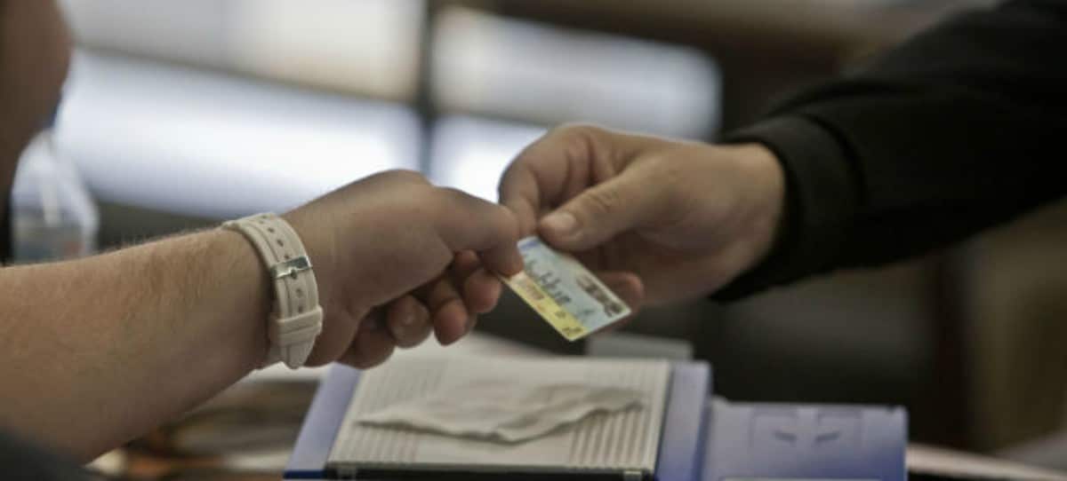 El Estado gana 112 millones de euros con la expedición del DNI y el pasaporte