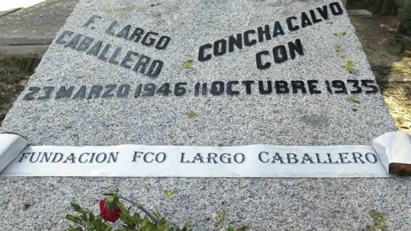 Tumba de Largo Caballero en el Cementerio Civil de Madrid | EFE