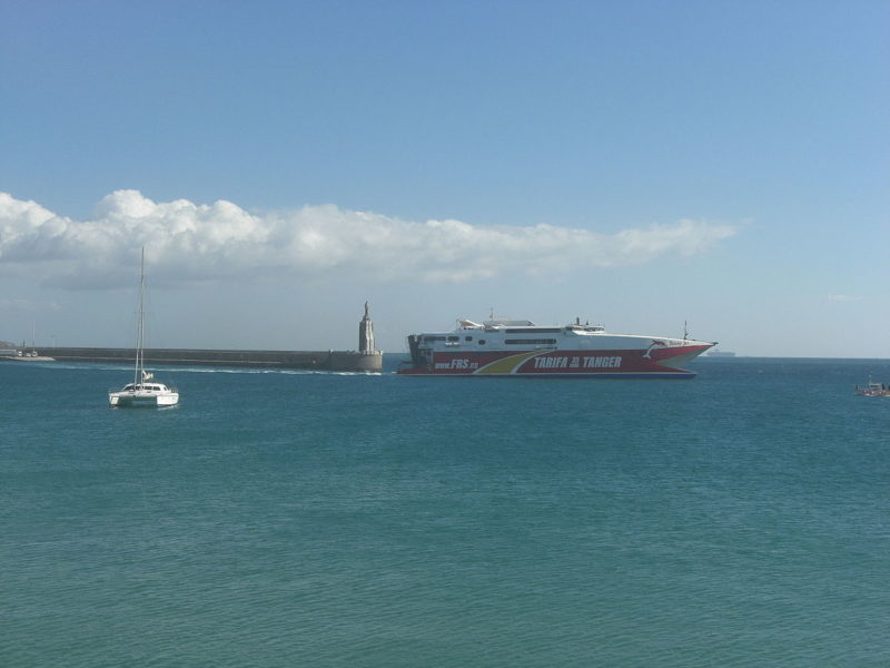 El puerto de Tarifa permanecerá cerrado por el temporal de Levante