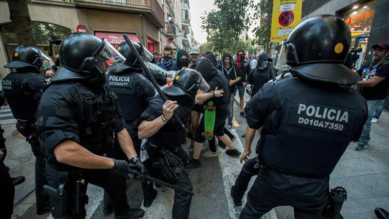 Los separatistas boicotean otro acto a favor de la unidad de España en Barcelona