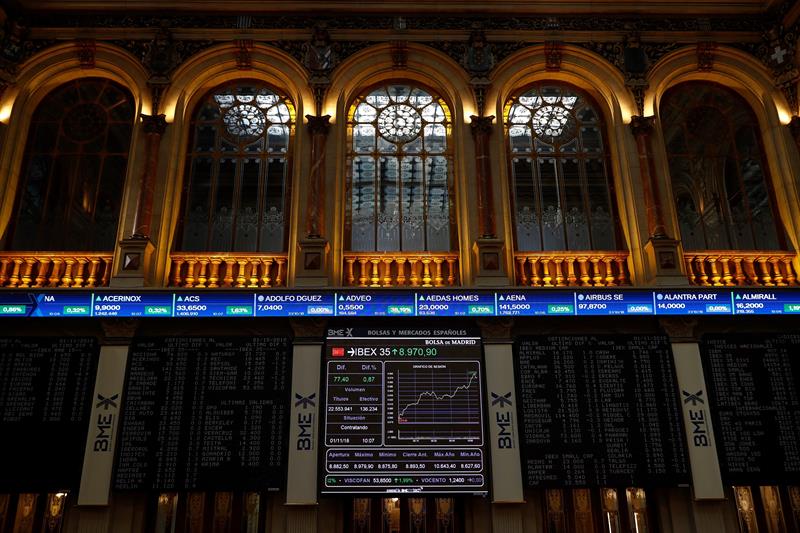 El IBEX sube un 0,45 % tras la apertura, animado por Wall Street