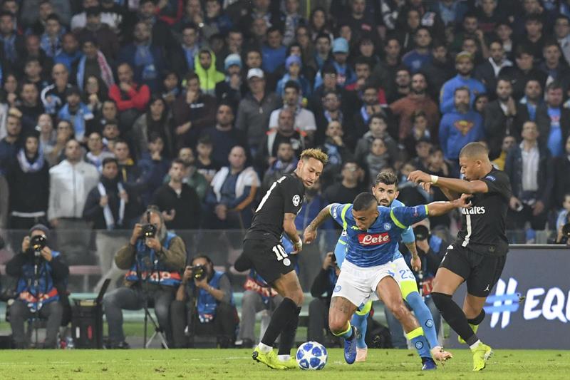 Insigne evita derrota del Napoli frente al PSG, que sigue tercero de su grupo