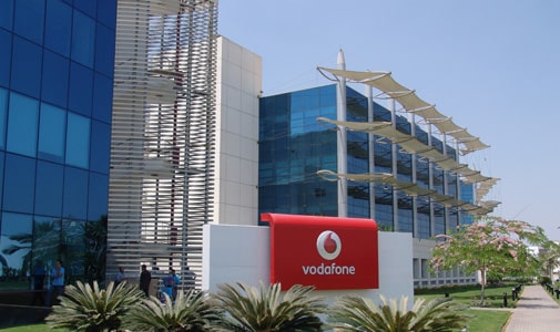 La guerra del fútbol pasa factura a Vodafone: Ingresa un 3,2 % menos en España