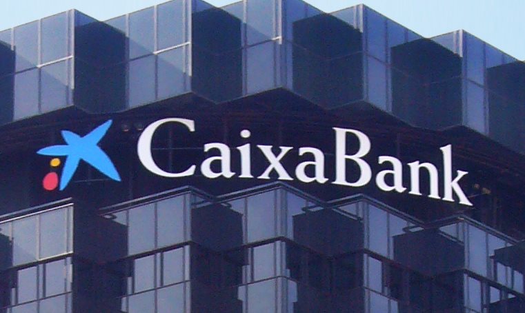 CaixaBank renuncia a las salidas forzosas para ajustar la plantilla