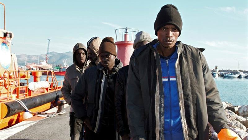 VOX ve en el rescate de inmigrantes un «servicio de autobús» para mafias