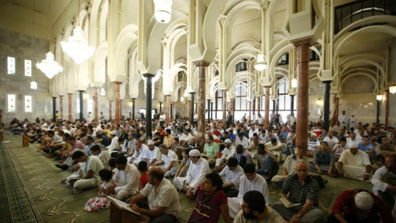 La Policía registra una mezquita en busca de vínculos con el terrorismo islámico