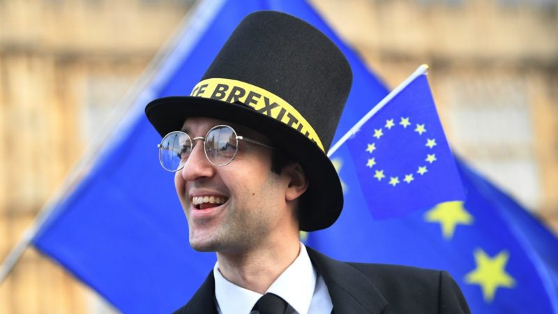 La UE aprueba varias medidas para paliar el golpe de un «brexit» sin acuerdo
