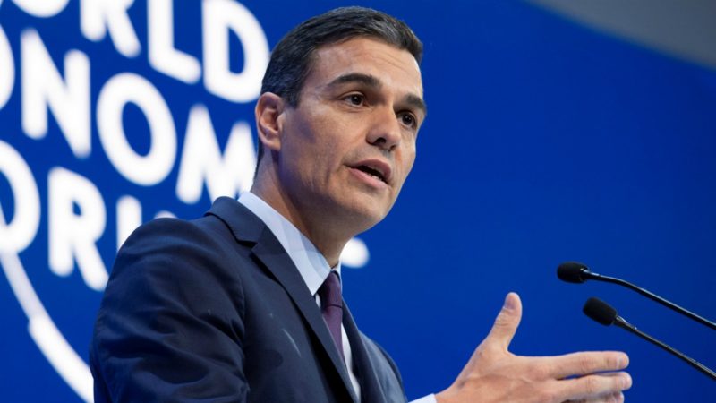Sánchez evita respaldar a Guaidó y pide elecciones en Venezuela