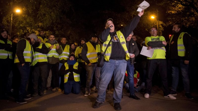 Los taxistas de Barcelona precisan que el fin de la huelga es solo una tregua