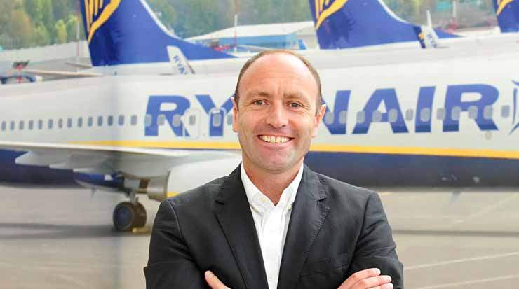 Ryanair aminora su crecimiento en España y estudia ajustes en las bases