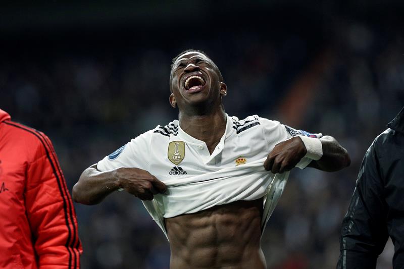 El Ajax acelera el fin de ciclo en la noche más negra del Real Madrid