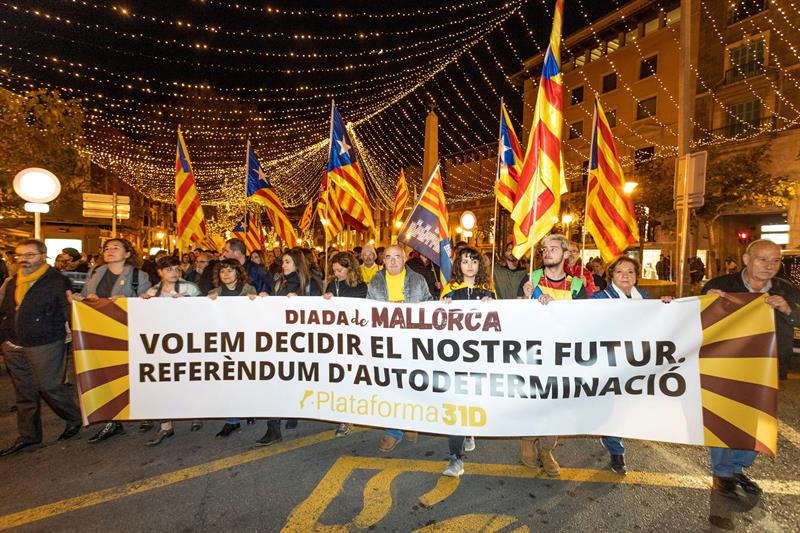 Unas 900 asistentes a la manifestación separatista de Palma de Mallorca