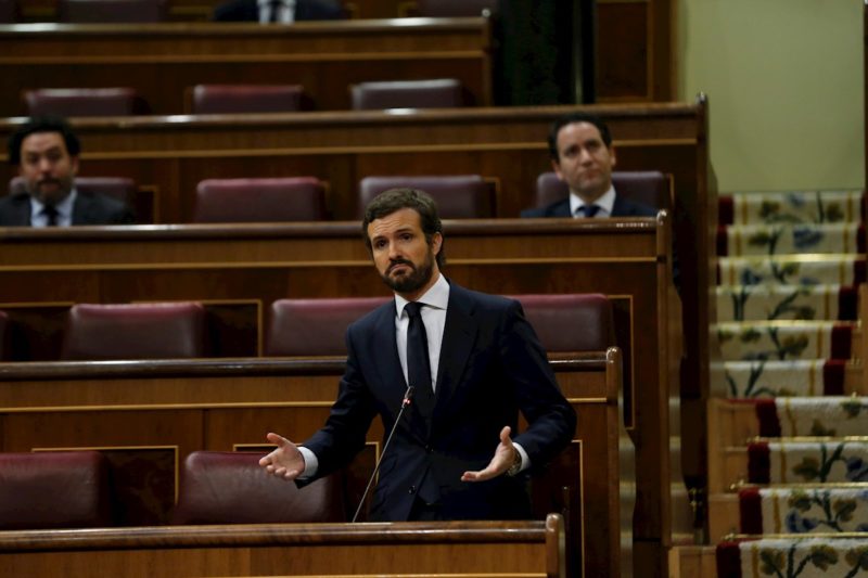 El presidente del Partido Popular, Pablo Casado durante su intervención en el pleno de control