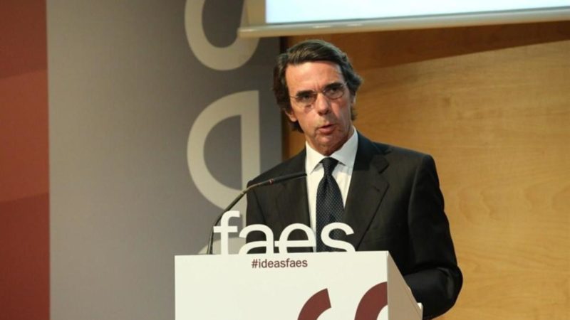 Josá María Aznar en una conferencia de FAES