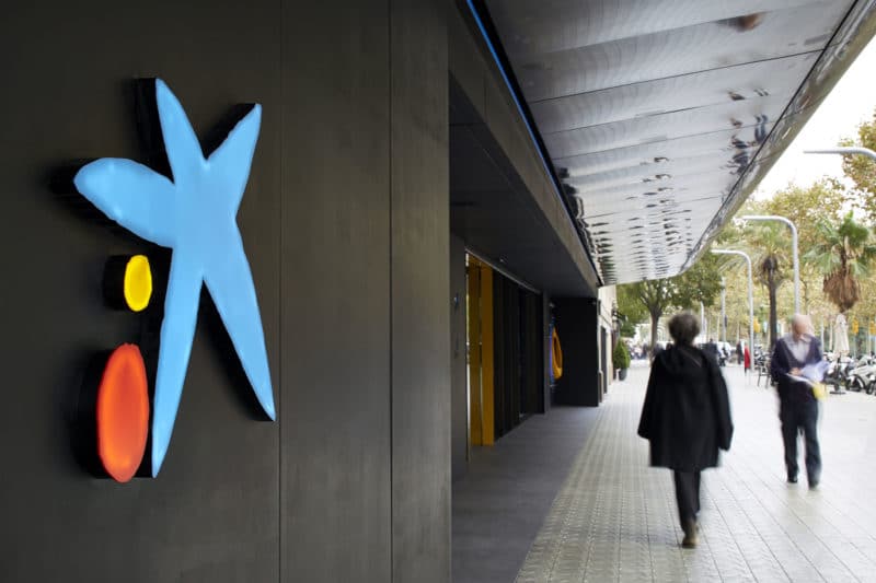 Se acuerda la fusión de Bankia y CaixaBank que poseerá el 74,2 % del nuevo grupo