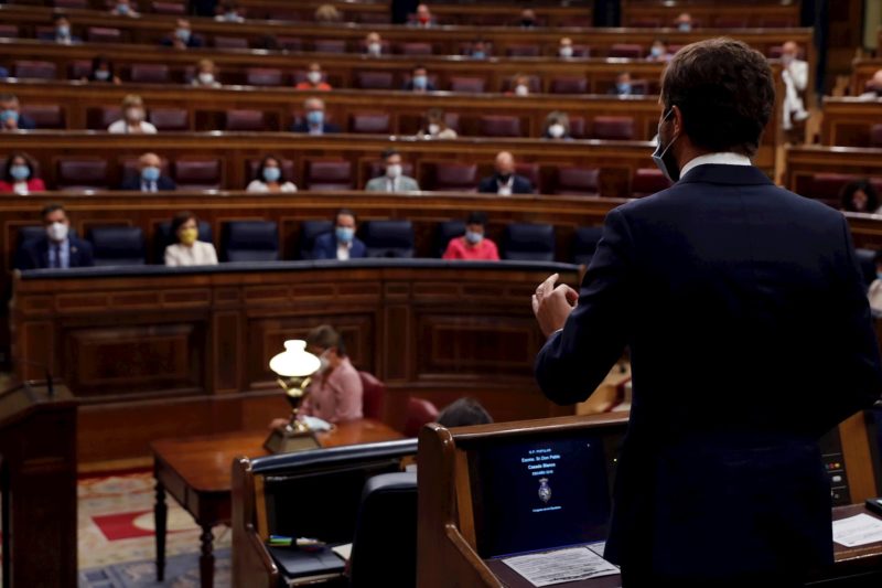 El líder del PP, Pablo Casado durante la sesión de control al Gobierno en el Congreso este miércoles.
