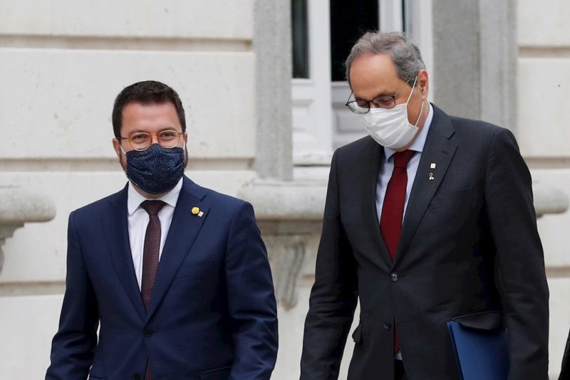 El presidente de la Generalitat, Quim Torra, a su llegada al Tribunal Supremo este jueves en Madrid, junto al vicepresidente, Pere Aragonès
