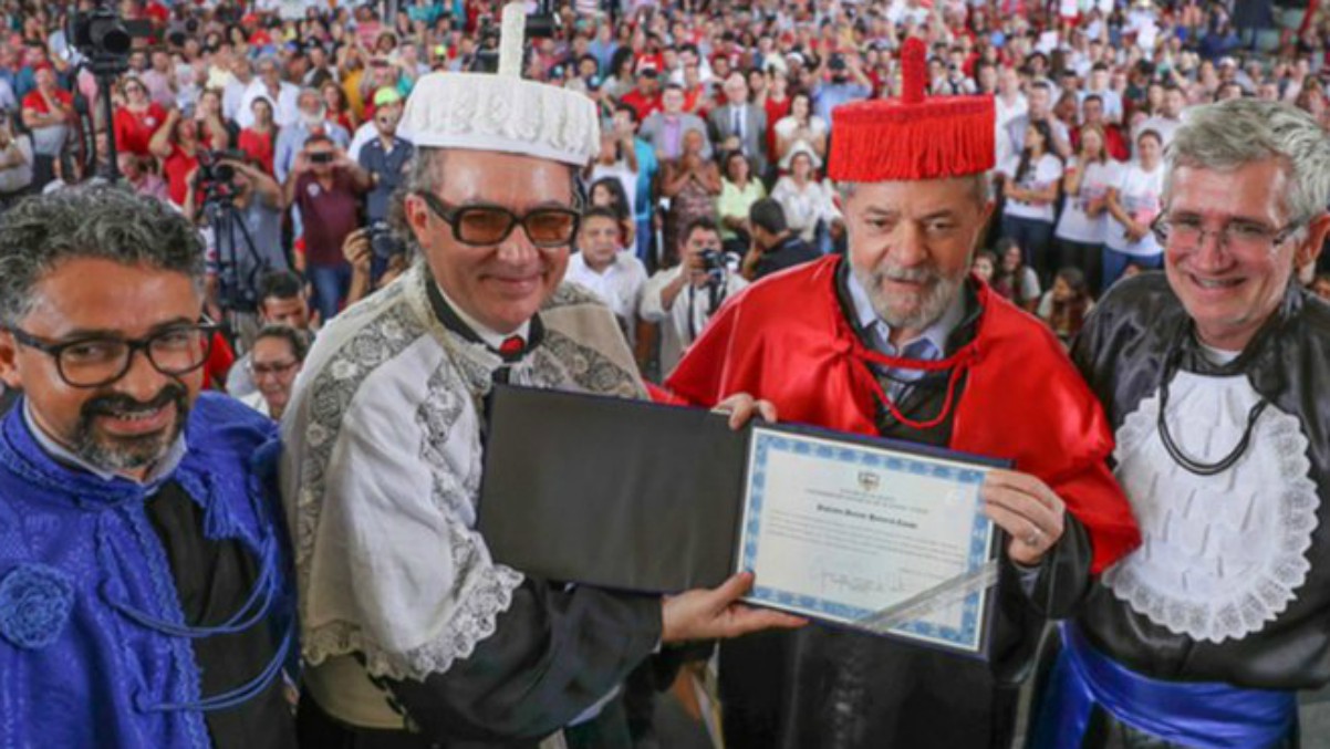 El corrupto Lula se queda sin doctorado Honoris Causa