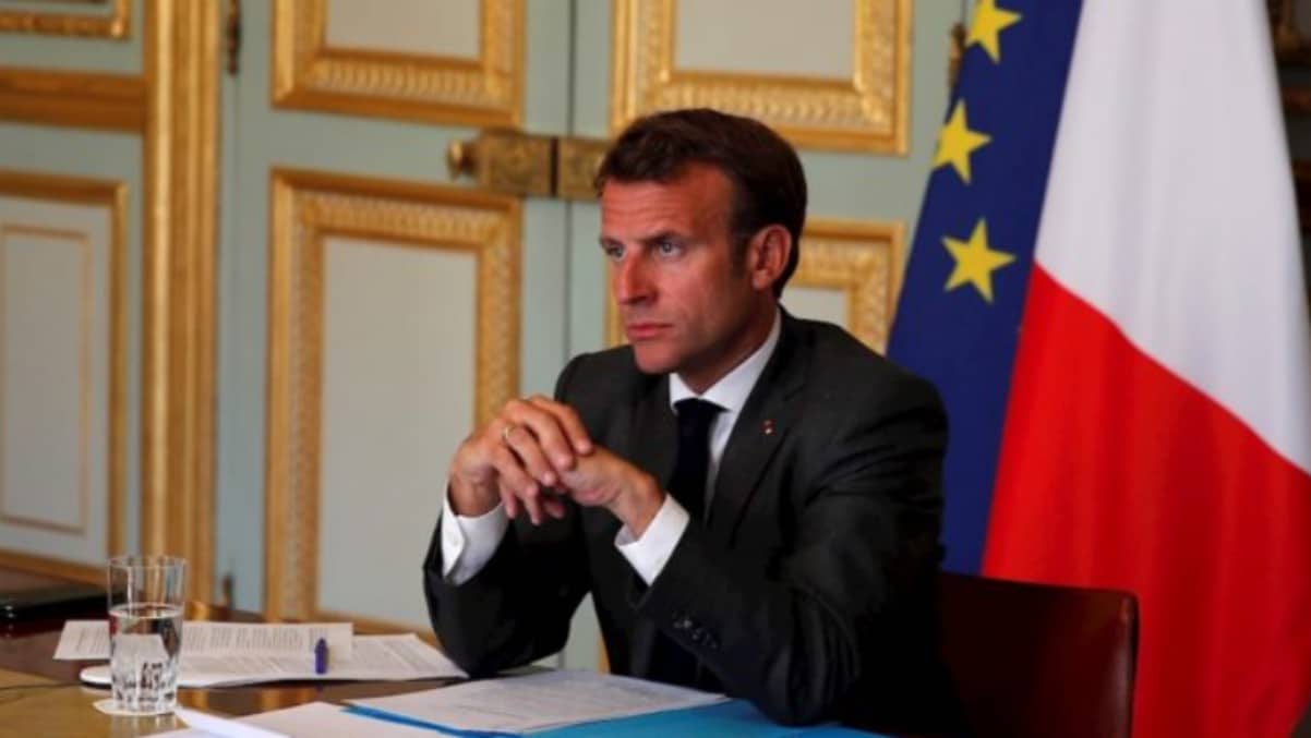 Casi dos tercios de los franceses abogan por seguir con las protestas contra Macron