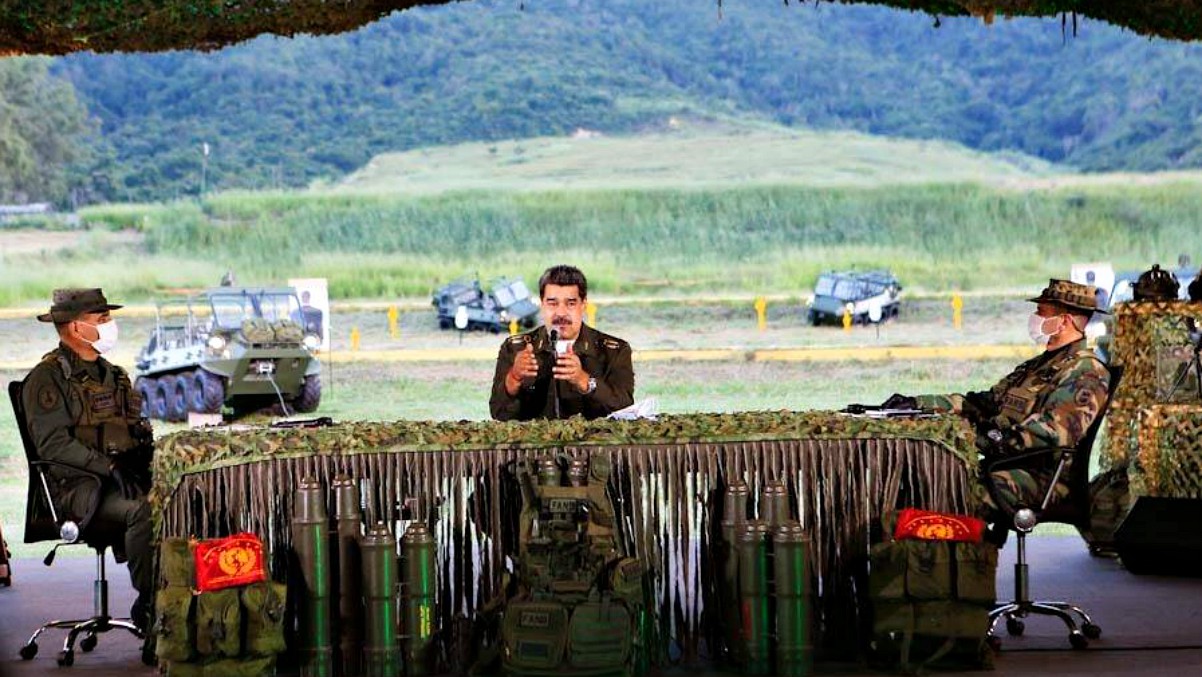 Maduro activa ‘alerta’ ante ejercicios militares de EEUU y Guyana