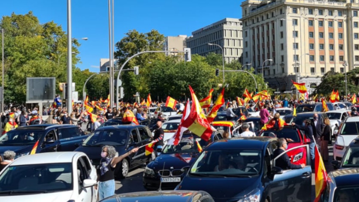 Abucheos y clamor contra Sánchez y el chavista Iglesias en el Día de la Fiesta Nacional de España