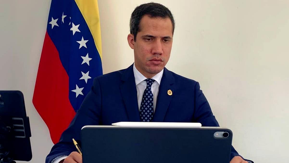 Guaidó arremete contra el régimen chavista por retrasar la vacunación en Venezuela