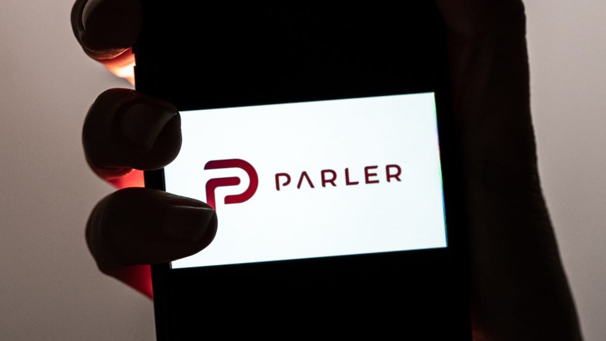 El CEO de Parler anuncia que le han despedido: ‘El futuro de la plataforma ya no está en mis manos’