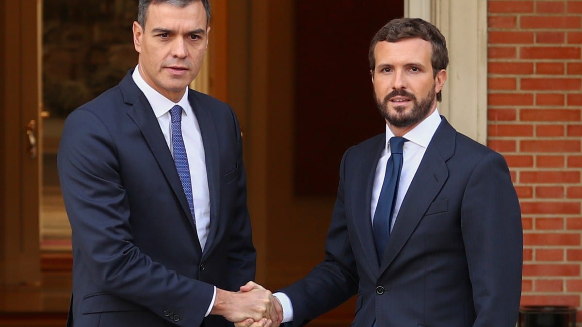 ‘¡Sí se puede, sí se puede!’: PP, PSOE y Podemos se reparten el pastel del Estado