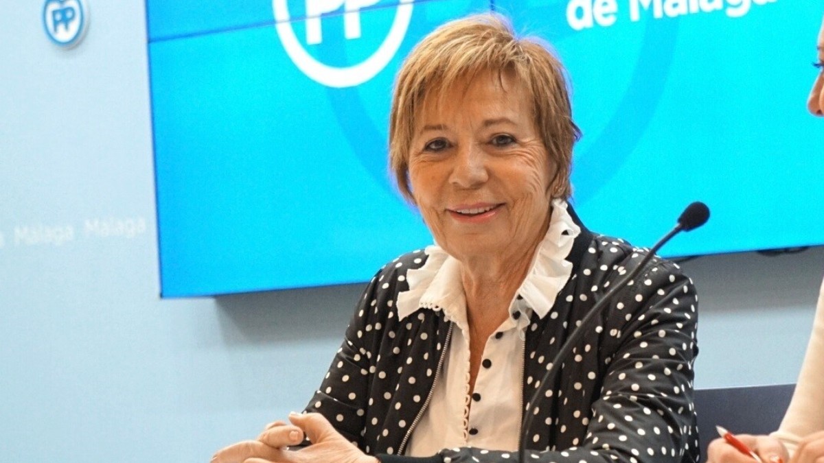 La ‘popular’ Celia Villalobos defiende el bipartidismo y la confluencia con el PSOE antes que un gobierno con VOX