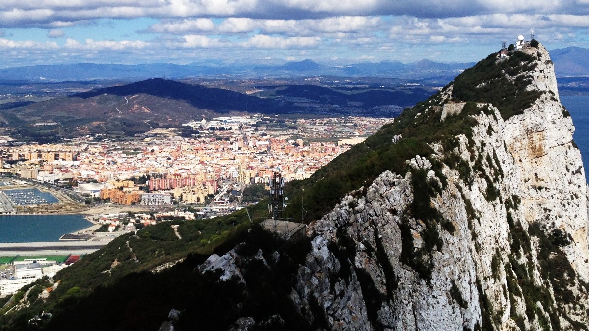 El adelanto electoral atrasa el acuerdo entre la UE y Reino Unido sobre Gibraltar