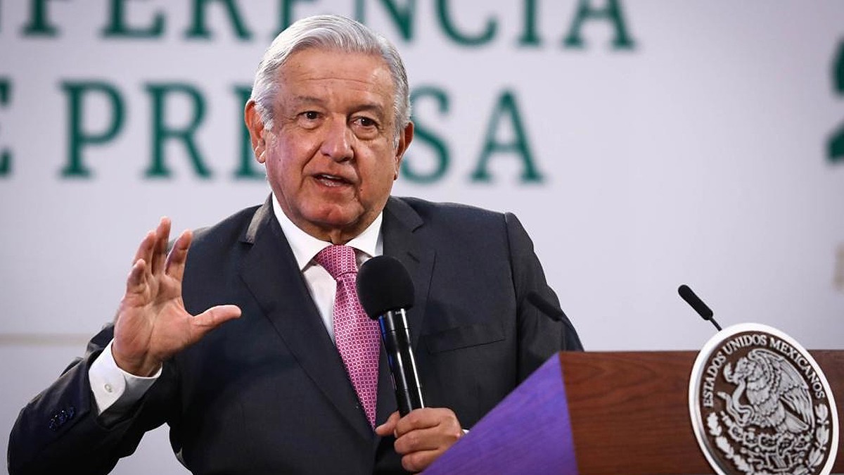 López Obrador afirma que la crisis argentina está influenciada por el «control de los conservadores» sobre los medios