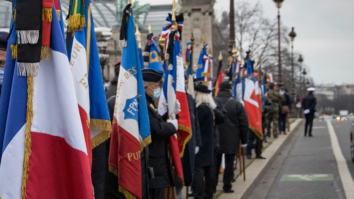 La ‘revuelta’ de más de un millar de militares franceses en defensa del patriotismo