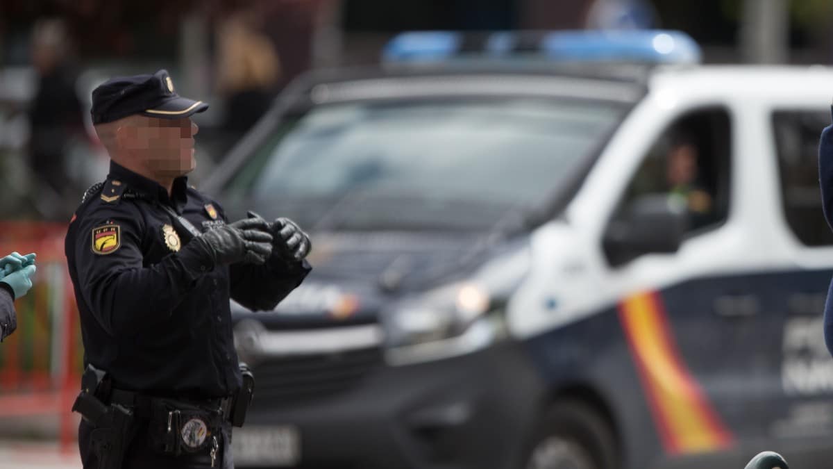 Detenida una manada de menas en Zaragoza por patear en el suelo a dos jóvenes para robar un móvil