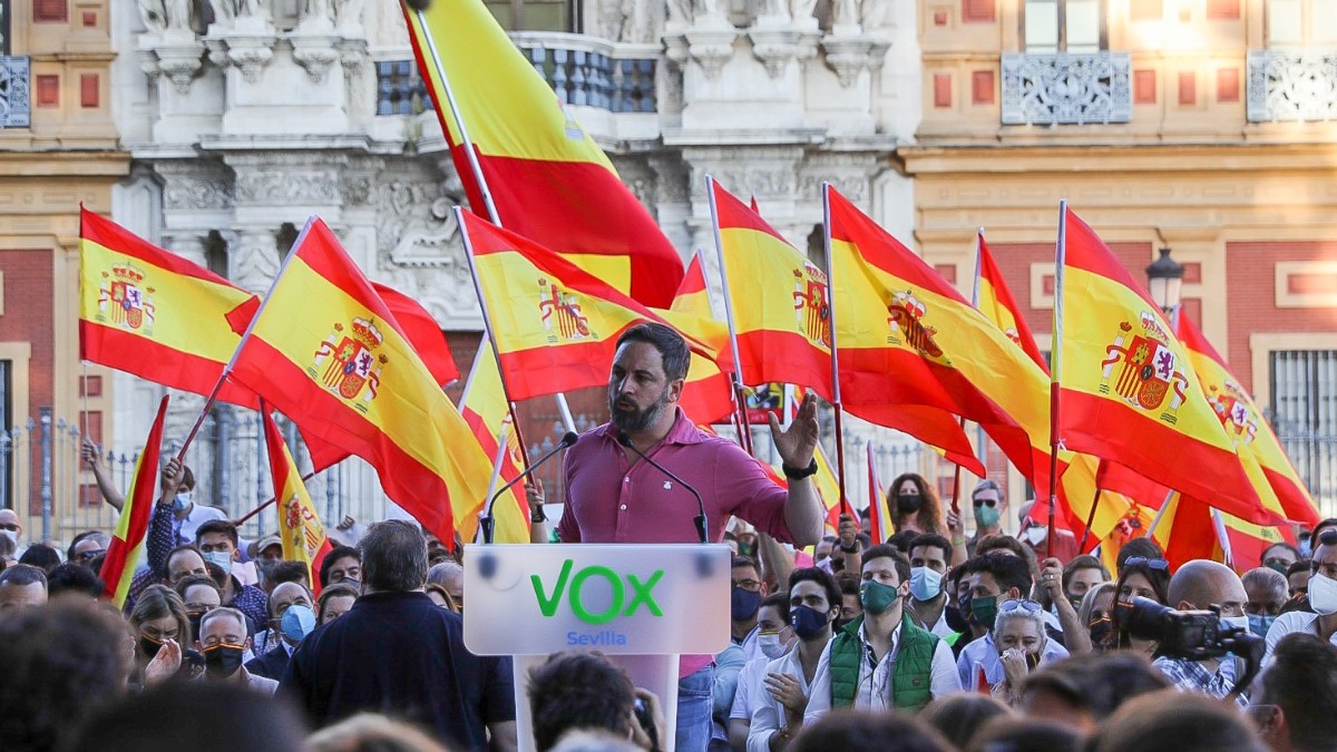 Abascal denuncia las coacciones del Gobierno y tilda de ‘aberración’ la prohibición del acto de VOX en Ceuta