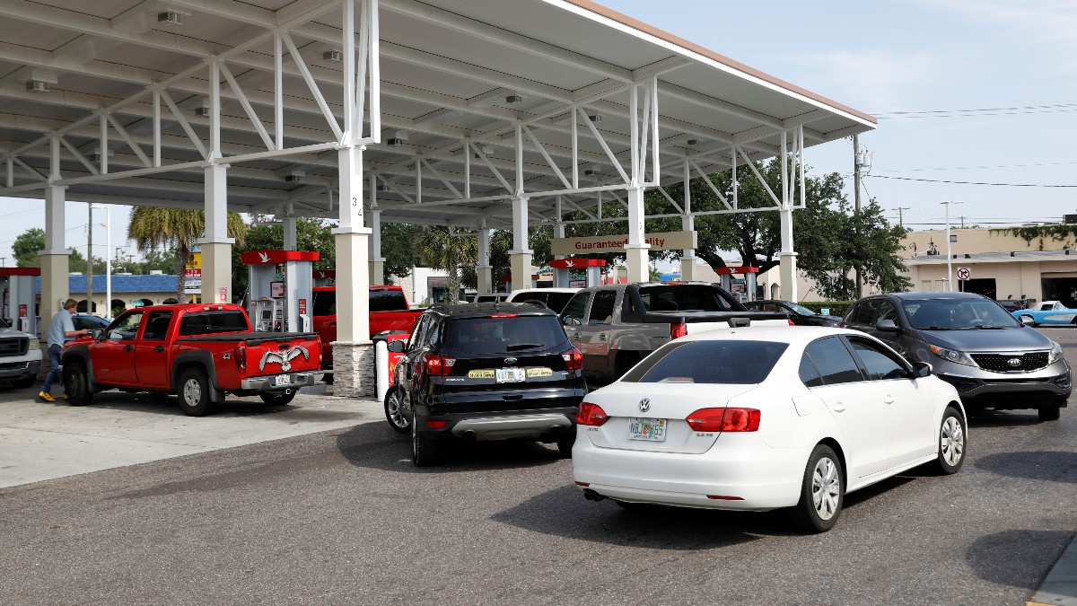 Caos en las gasolineras: EEUU ya sufre los planes de la ‘economía verde y sostenible’