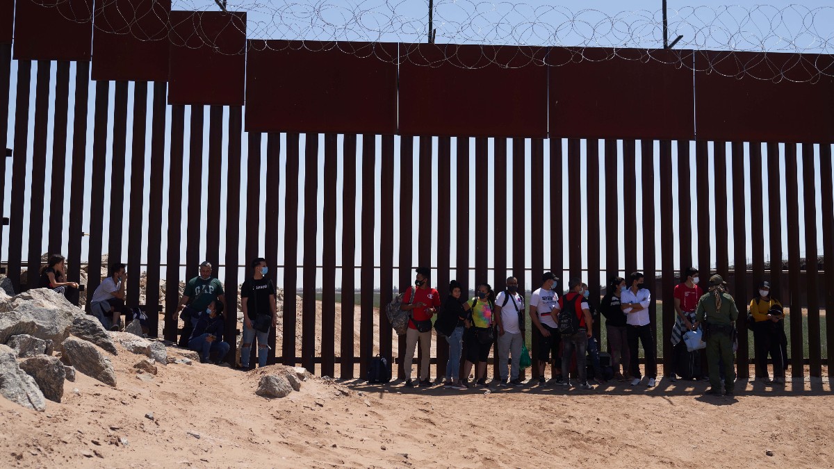 Estados Unidos alcanza en mayo el récord de inmigrantes en la frontera con México