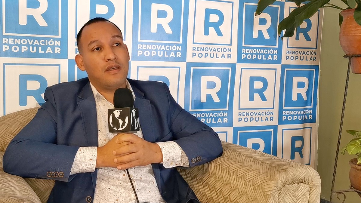 Alejandro Muñante: ‘Pedro Castillo quiere traer a Perú la fórmula de Chávez, Castro y Morales’