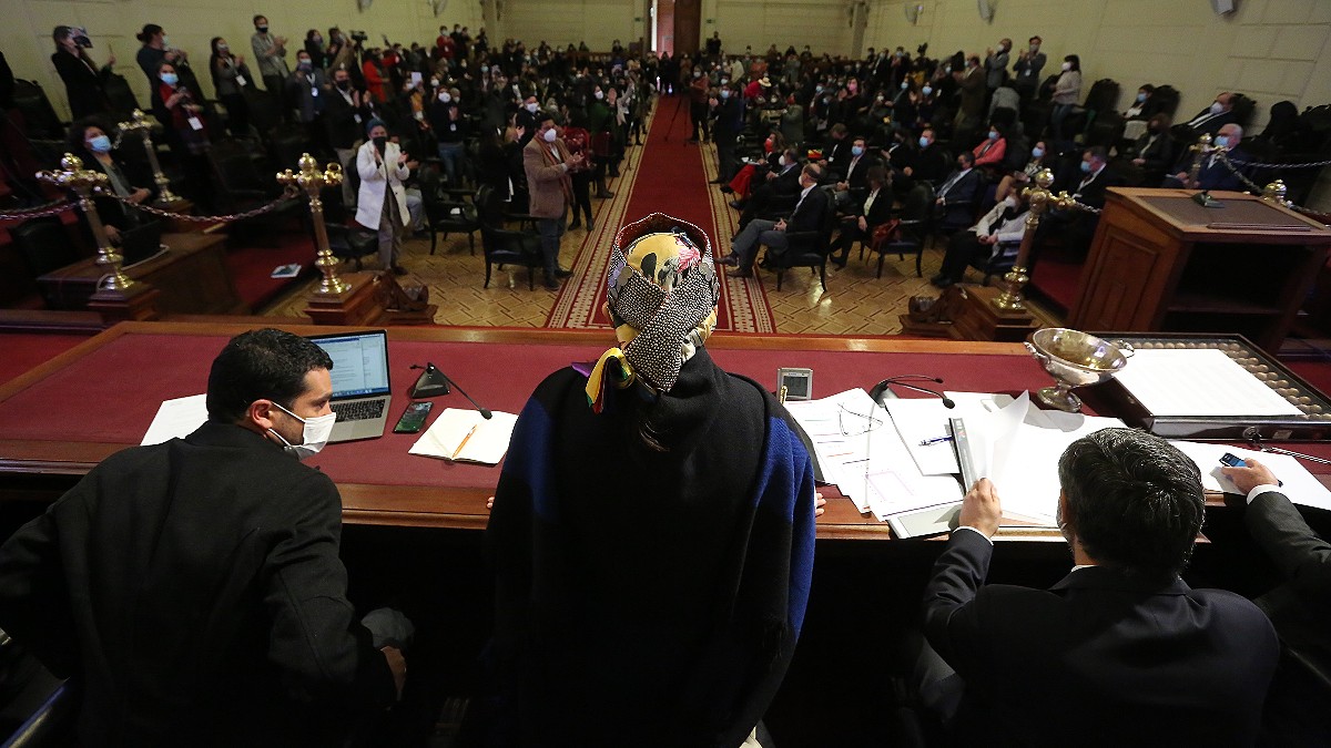La izquierda se disuelve en la Constituyente chilena tras los escándalos en la ‘Lista del Pueblo’