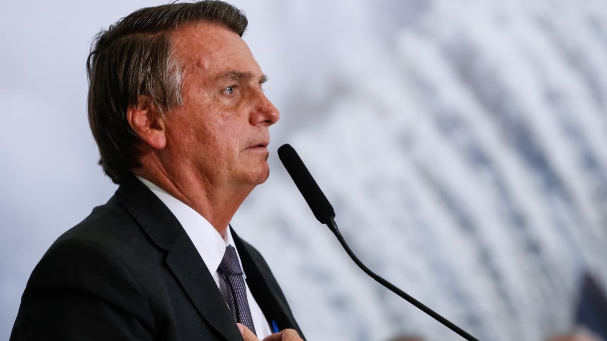 Bolsonaro ratifica que está a favor de la familia, el mercado y el derecho a legítima la defensa